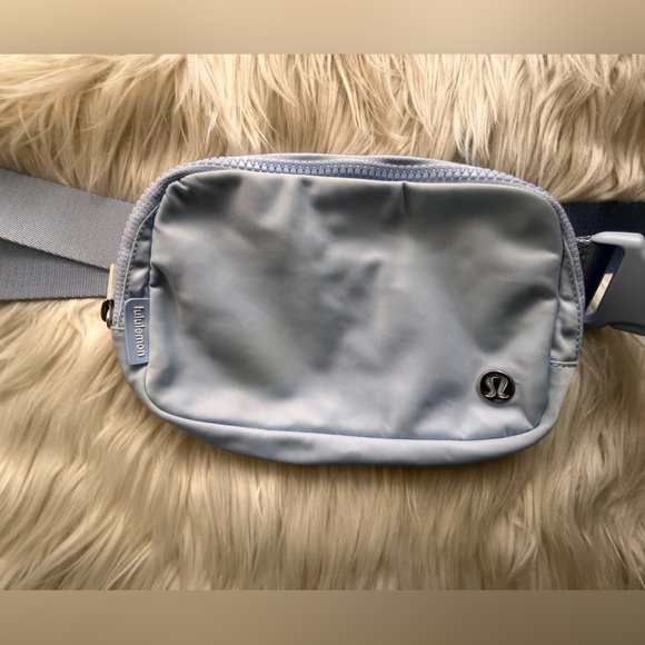lululemon athletica Handbags - Lululemon Belt Bag